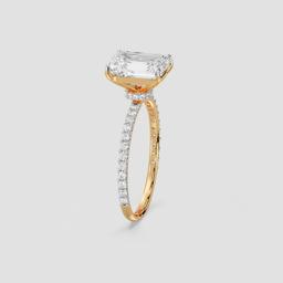 Emerald Luminance Ring