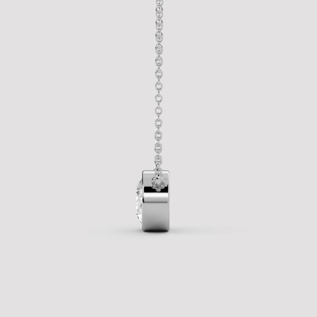 Regal Oval Solitaire